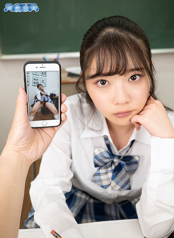 【aquma00109】【VR】ネットで拾ったエロ動画をオカズに目の前でバレないようにシコる❤盗撮・のぞき