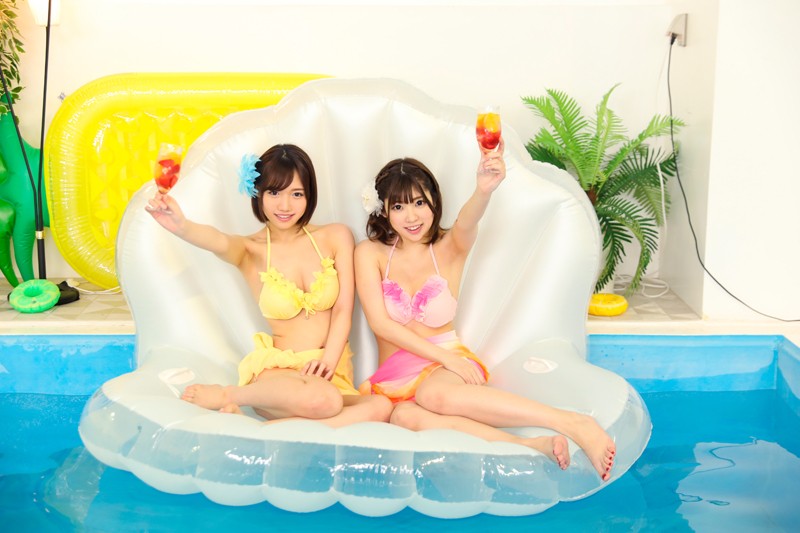 【h_565scvr00009】【VR】長尺VR 卒業旅行で高級ホテルに泊まりに来たイマドキJD相手にラッキースケベ＆逆ナン体験！そのまま男の部屋に上がり込むと好奇心旺盛な女子大生はオトナな関係を求め、あの手この手でエロい展開に持ち込もうとしてくる！！石川祐奈 菊川みつ葉❤3P・4P